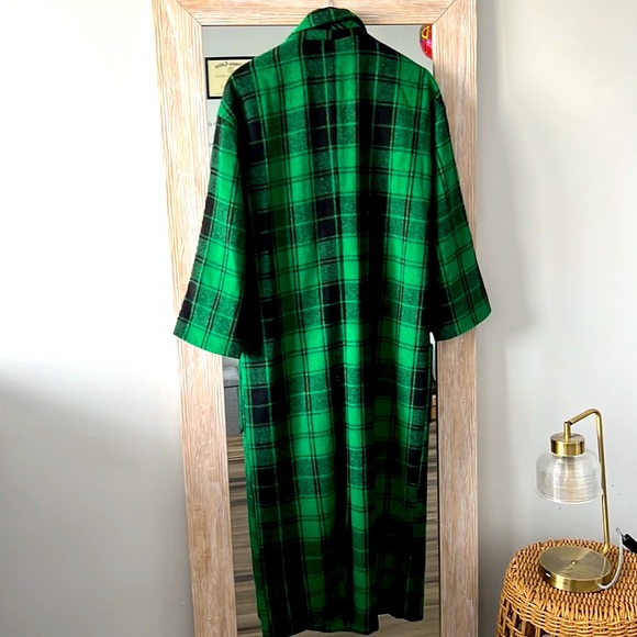 Green misguided oversized trench. - Picture 4 of 4